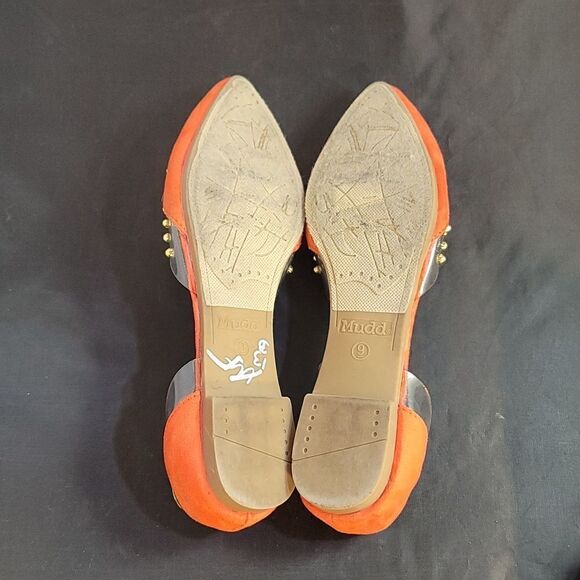 MUDD WOMEN'S SLIP-ON GOLD METALLIC BALL DESIGN EMBROIDERED SUEDE CLOSED TOE FLAT - Picture 14 of 15